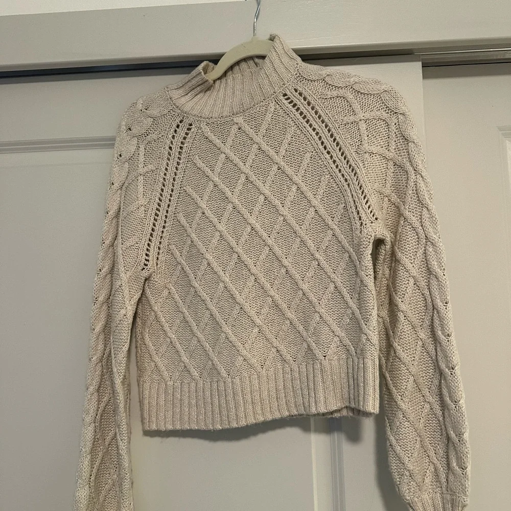 Turtle neck - Picture 2 of 2